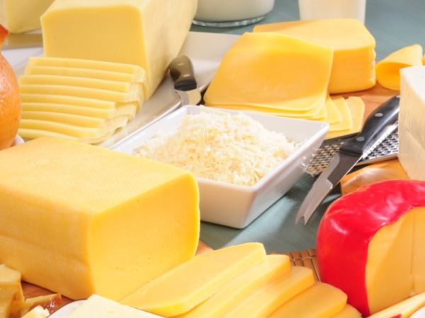 Отведать крафтовый сыр ручной работы можно на краевой ярмарке свежих продуктов в МВДЦ «Сибирь»